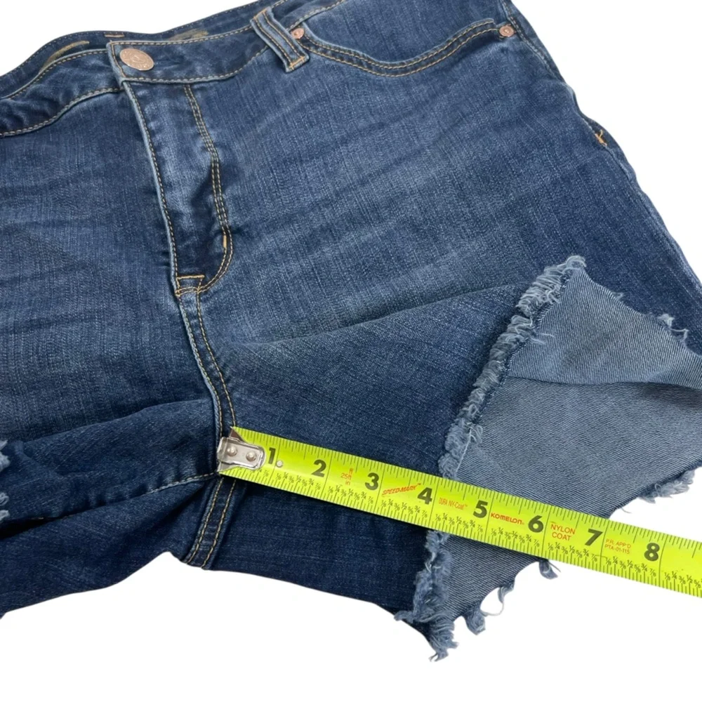 Seven7 Weekend Short Hi-Rise Denim Shorts Women Size 14 Color Blue - Picture 6 of 8